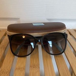 Black TOMS oversized women’s sunglasses